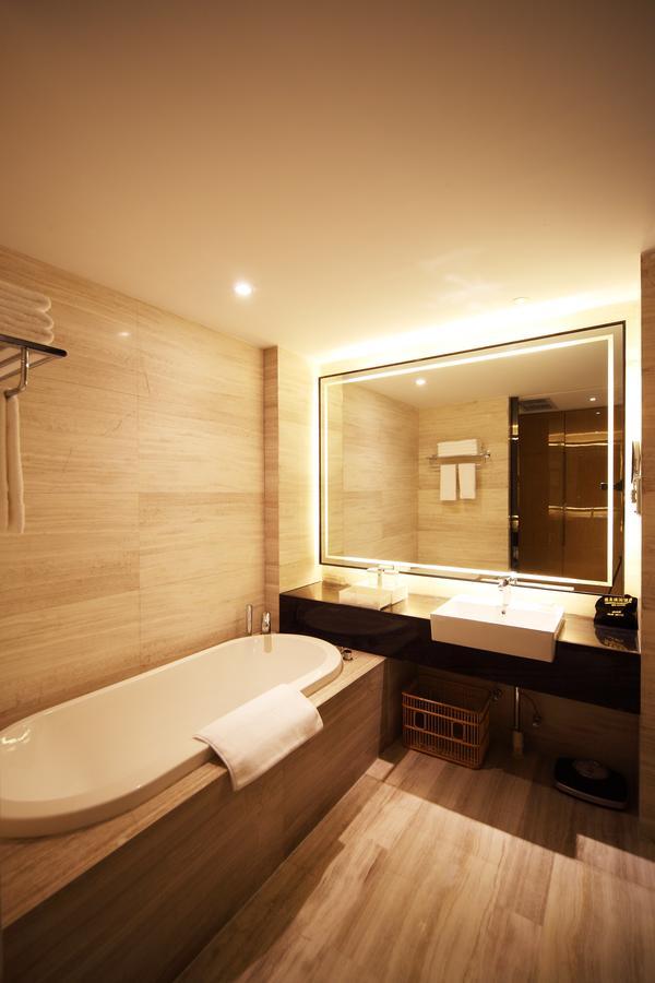 Shenglong Jianguo Hotel Haiyang Exterior foto